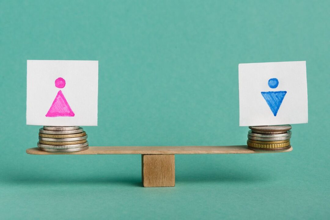 Parità salariale uomini e donne