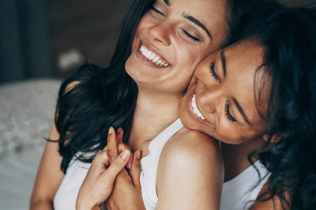 Siti lesbo inclusivi: le migliori risorse online per donne lesbiche