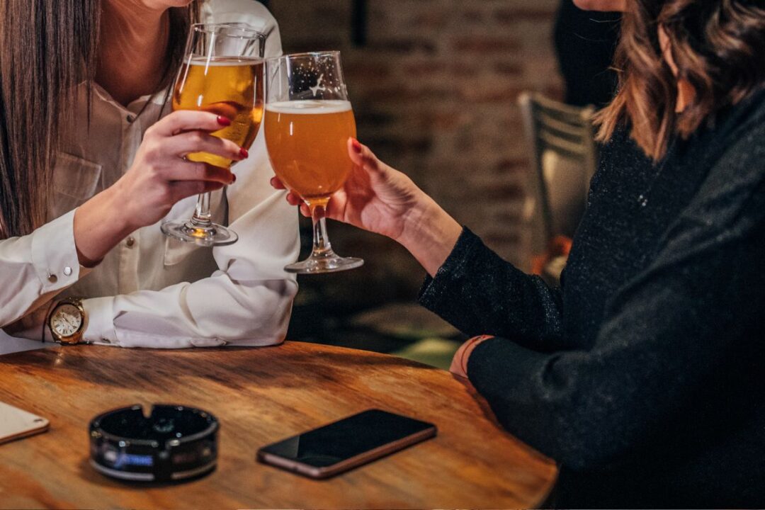 Paesi dove le donne bevono di più