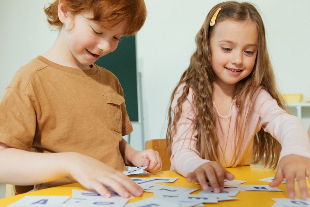 Educazione di genere a scuole