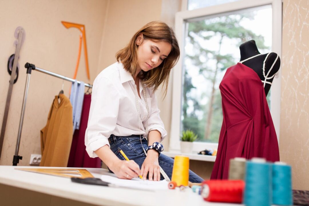 Come lanciare un brand di moda femminile