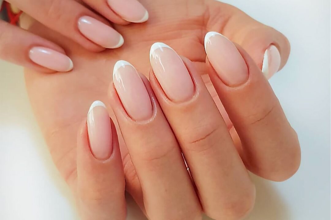 unghie 2025 nude french