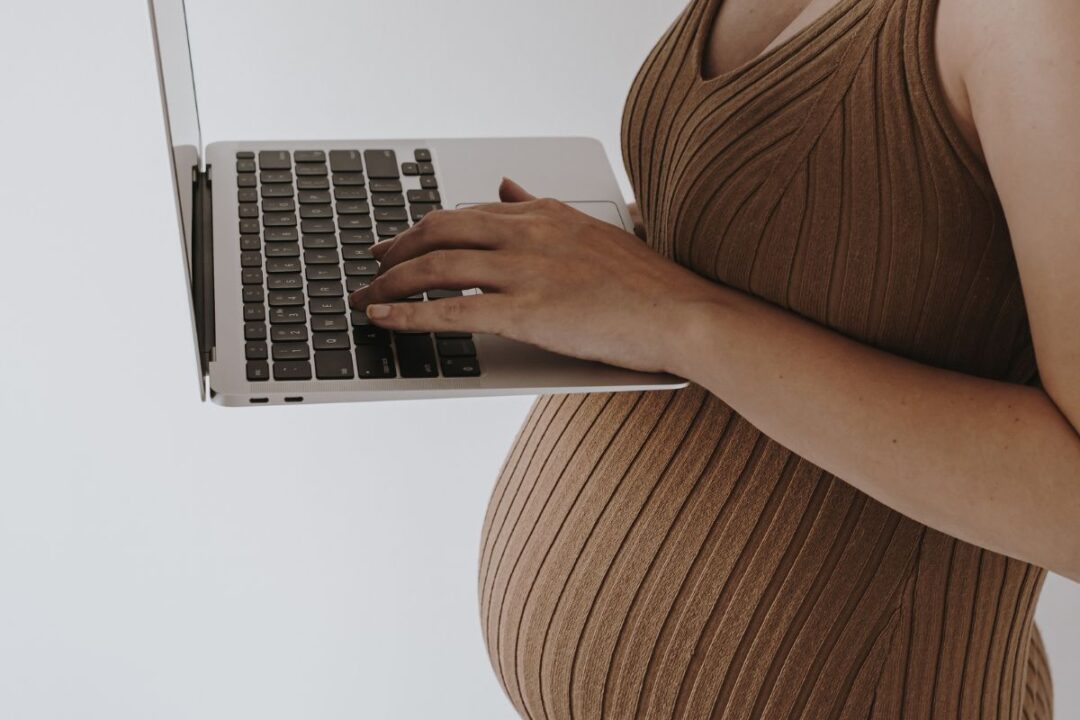 quanto guadagnano le donne maternità
